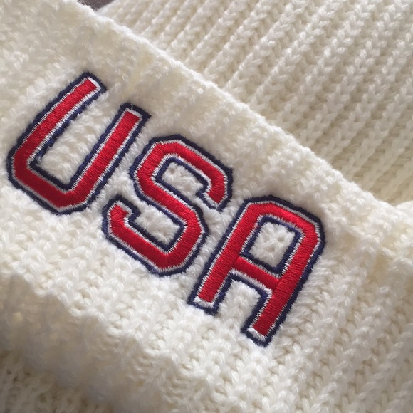 NEW American Eagle Outfitters Classic USA Knit Pom Beanie AEO Unisex O/S - Picture 4 of 4